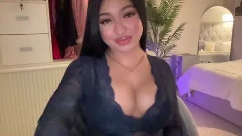 Snapshot of foxyluscious chatting on 3, 2, 2025 Ms Celeste Anne online show from 3, 2, 2025