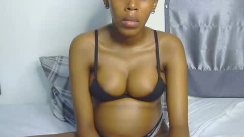 foxypennyy online show from 16, 11, 2025