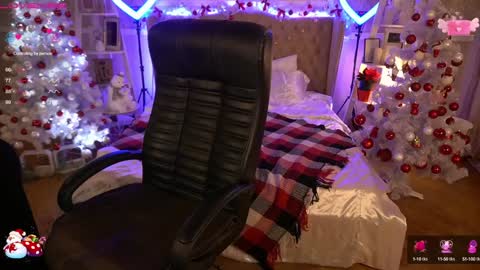 Snapshot of foxyshyyy chatting on 14, 12, 2024 Inna  online show from 14, 12, 2024