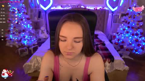 Snapshot of foxyshyyy chatting on 25, 12, 2024 Inna  online show from 25, 12, 2024