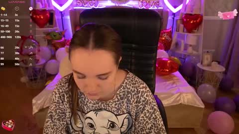 Snapshot of foxyshyyy chatting on 16, 2, 2025 Inna  online show from 16, 2, 2025