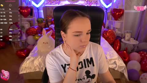 Snapshot of foxyshyyy chatting on 28, 2, 2025 Inna  online show from 28, 2, 2025
