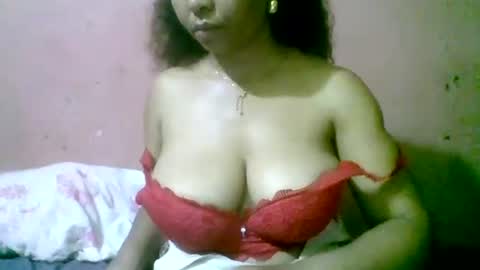 Snapshot of fracisca2204 chatting on 16, 3, 2026 fracisca2204 online show from 16, 3, 2026