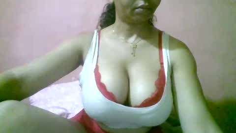 Snapshot of fracisca2204 chatting on 26, 3, 2026 fracisca2204 online show from 26, 3, 2026