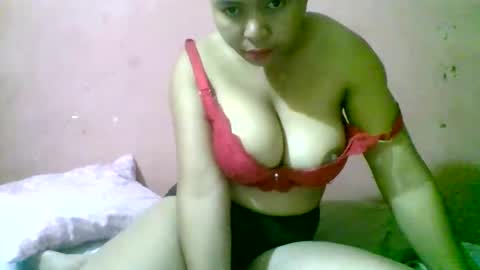 Snapshot of fracisca2204 chatting on 9, 4, 2026 fracisca2204 online show from 9, 4, 2026