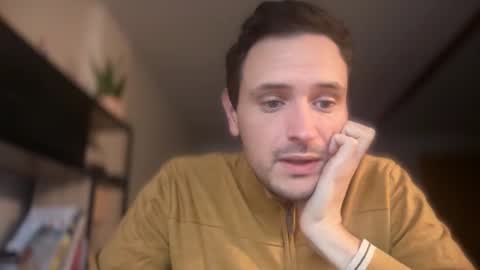 Snapshot of fraisetagada359 chatting on 29, 10, 2025 fraisetagada359 online show from 29, 10, 2025