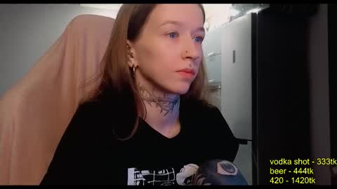 Snapshot of fran_bow chatting on 10, 10, 2025 fran_bow online show from 10, 10, 2025