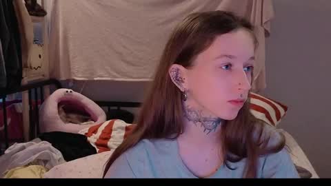 fran_bow online show from 4, 5, 2026
