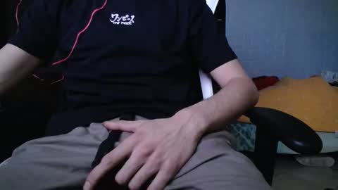 Snapshot of franceghj99 chatting on 25, 11, 2025 franceghj99 online show from 25, 11, 2025