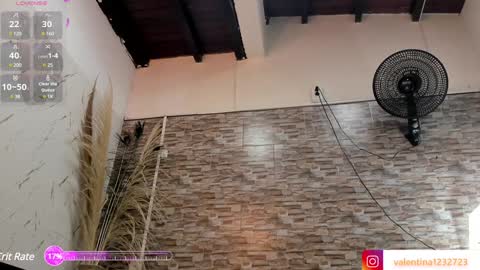 Snapshot of francesca_bbw chatting on 14, 12, 2024 online show from 14, 12, 2024