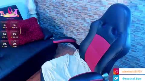 Snapshot of francesca_bbw chatting on 22, 2, 2025 online show from 22, 2, 2025
