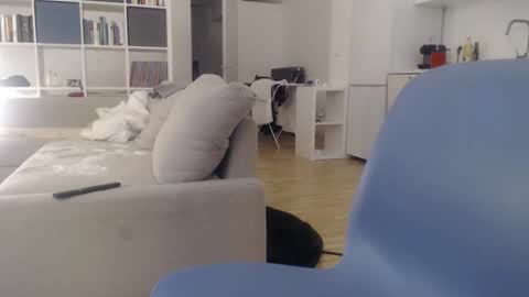 Snapshot of francescosal chatting on 12, 10, 2025 francescosal online show from 12, 10, 2025