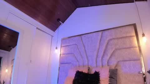 Snapshot of francheska121 chatting on 16, 10, 2025 francheska121 online show from 16, 10, 2025