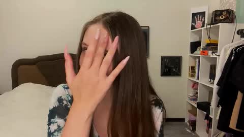 Snapshot of francinaporteus chatting on 28, 9, 2025 Francis online show from 28, 9, 2025