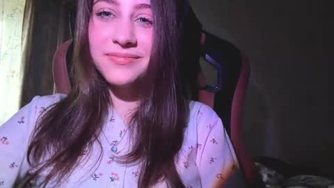 Snapshot of francinekalchik chatting on 6, 4, 2026 Mary online show from 6, 4, 2026