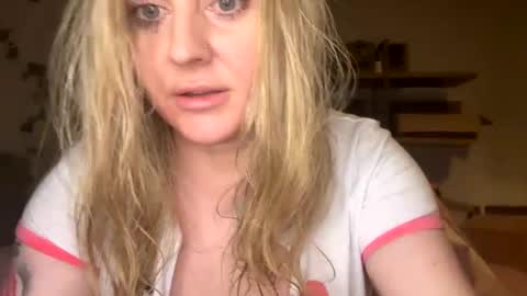 Snapshot of francis_digby chatting on 1, 3, 2025 Francis Digby online show from 1, 3, 2025