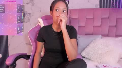 Laura online show from 25, 9, 2025