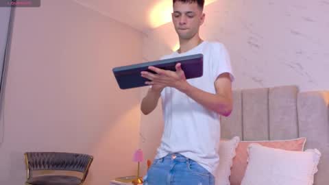 Snapshot of franco_boys chatting on 12, 10, 2025 Franco online show from 12, 10, 2025