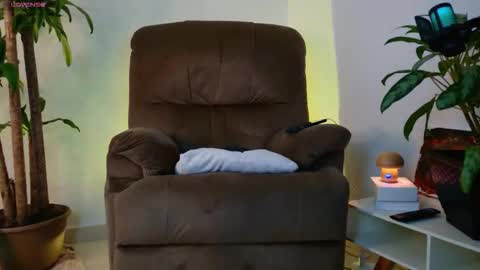 Snapshot of francodelacruz chatting on 10, 10, 2025 Francum online show from 10, 10, 2025