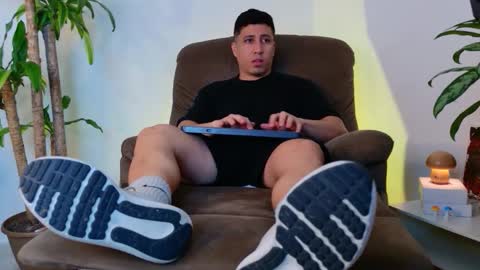 Snapshot of francodelacruz chatting on 17, 10, 2025 Francum online show from 17, 10, 2025