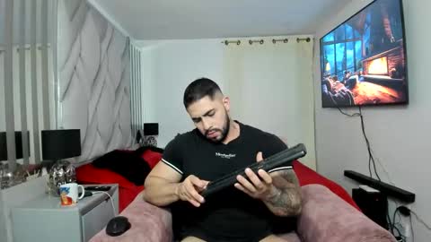 Snapshot of frank_foxx1 chatting on 8, 11, 2025 frank_foxx1 online show from 8, 11, 2025