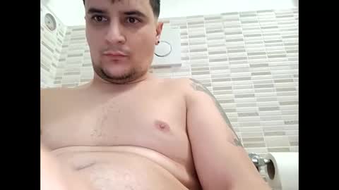 Snapshot of fraromeo2 chatting on 10, 2, 2025 fraromeo2 online show from 10, 2, 2025