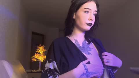 Snapshot of frau_basted chatting on 16, 1, 2025 mistress Bastet and mintcola online show from 16, 1, 2025