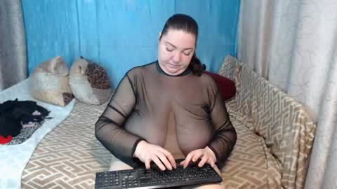 Snapshot of frau_becky chatting on 24, 1, 2025 frau_becky online show from 24, 1, 2025