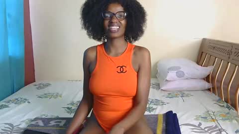 Nessa-Independent model online show from 14, 12, 2024