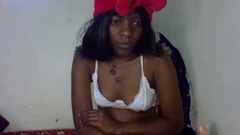 Snapshot of freaky_angie1 chatting on 19, 10, 2025 freaky online show from 19, 10, 2025
