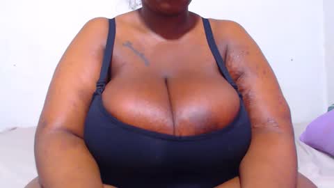 Snapshot of freakyboobsxx chatting on 30, 12, 2024 Kimmy online show from 30, 12, 2024