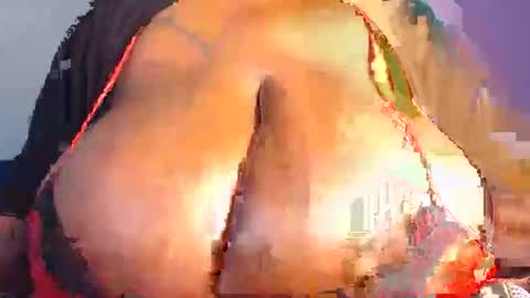 Snapshot of freakyboobsxx chatting on 27, 10, 2025 Kimmy online show from 27, 10, 2025