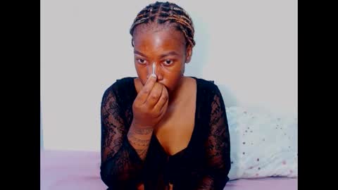 FreakyScarlet00 online show from 14, 9, 2025