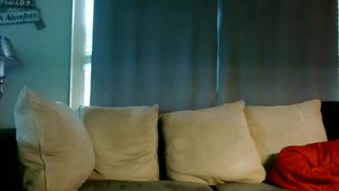 Snapshot of frecklefreaks2025 chatting on 12, 1, 2026 Freckle Freaks online show from 12, 1, 2026