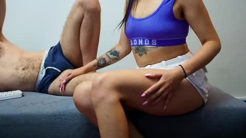 Snapshot of frecklesandjames chatting on 16, 12, 2024 frecklesandjames online show from 16, 12, 2024