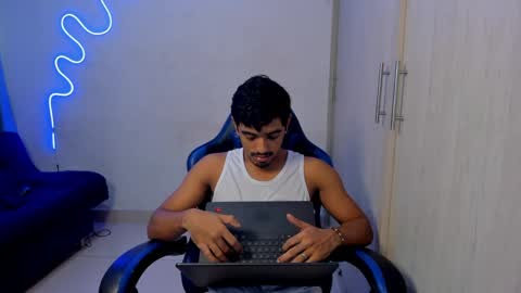 Snapshot of fredd_ss chatting on 12, 4, 2026 valeria online show from 12, 4, 2026