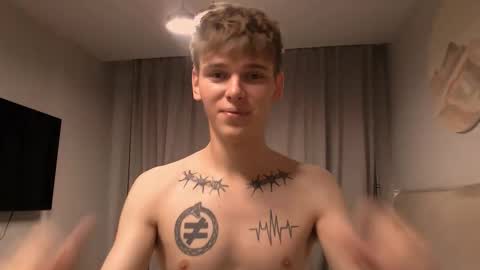 Snapshot of fredd_xanderrs chatting on 22, 10, 2025 fredd_xanderrs online show from 22, 10, 2025
