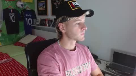 Snapshot of freddy_star chatting on 6, 1, 2026 Frederick Perin online show from 6, 1, 2026