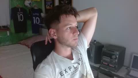 Snapshot of freddy_star chatting on 25, 6, 2026 Frederick Perin online show from 25, 6, 2026