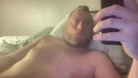 Snapshot of freestyleneary1989 chatting on 28, 12, 2024 Uncutforyou online show from 28, 12, 2024