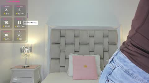 Snapshot of frehia_dimou chatting on 7, 7, 2026 Frehia online show from 7, 7, 2026