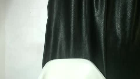 Snapshot of frekkymorelle chatting on 13, 2, 2025 frekkymorelle online show from 13, 2, 2025