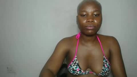 Snapshot of frekkymorelle chatting on 16, 2, 2025 frekkymorelle online show from 16, 2, 2025