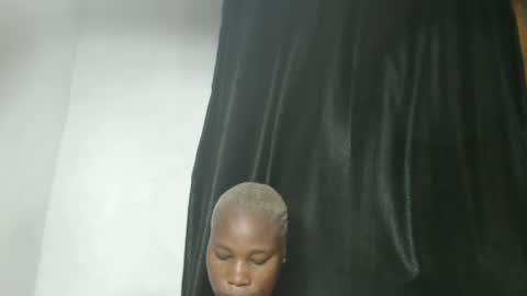 Snapshot of frekkymorelle chatting on 17, 2, 2025 frekkymorelle online show from 17, 2, 2025