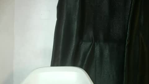 Snapshot of frekkymorelle chatting on 18, 2, 2025 frekkymorelle online show from 18, 2, 2025