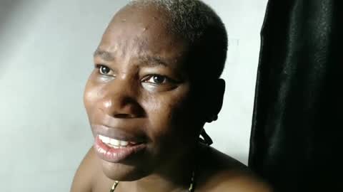 Snapshot of frekkymorelle chatting on 19, 2, 2025 frekkymorelle online show from 19, 2, 2025