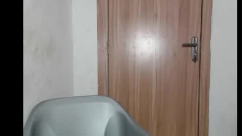 Snapshot of frekkymorelle chatting on 6, 10, 2025 frekkymorelle online show from 6, 10, 2025