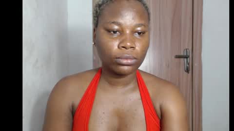 Snapshot of frekkymorelle chatting on 13, 10, 2025 frekkymorelle online show from 13, 10, 2025