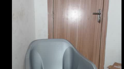 Snapshot of frekkymorelle chatting on 18, 10, 2025 frekkymorelle online show from 18, 10, 2025