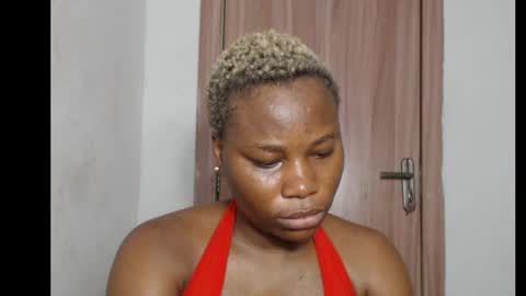 Snapshot of frekkymorelle chatting on 19, 10, 2025 frekkymorelle online show from 19, 10, 2025